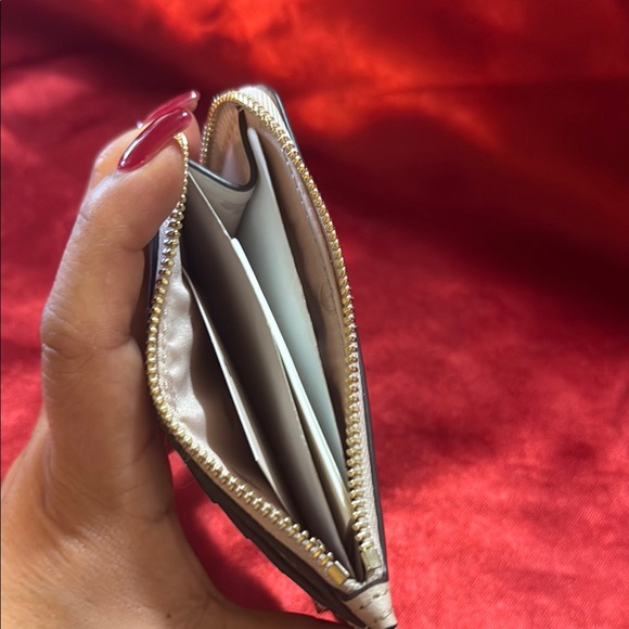 Kate Spade Cream Card Holder Keychain - Picture 3 of 6